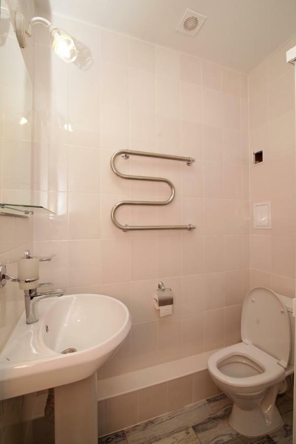 Отель 14 กากรา ภายนอก รูปภาพ